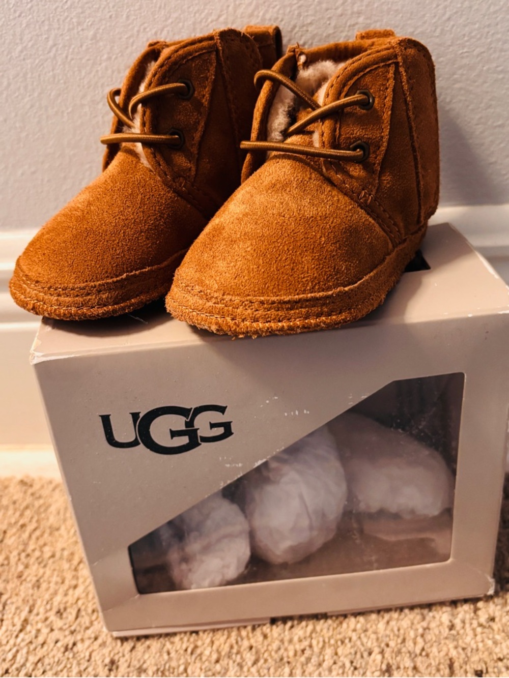 UGG Kids Chestnut Suede Lace-Up Booties